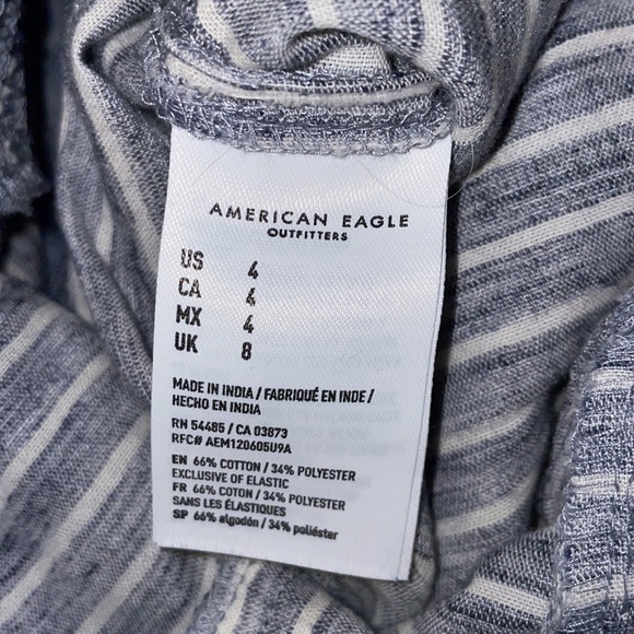 NWOT.  American Eagle Jumpsuit size 4. - Picture 5 of 7